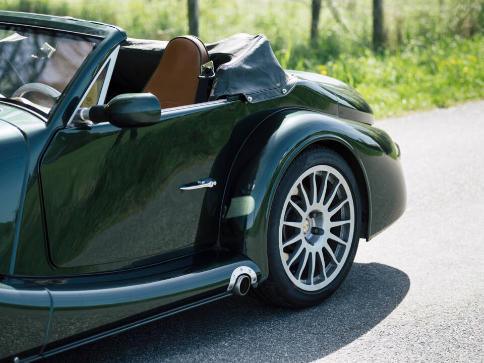 Bild 18/26 von Morgan Aero 8 (2005)