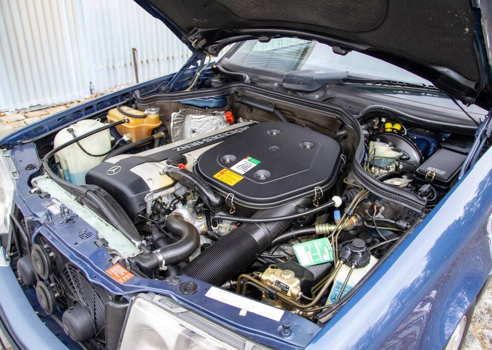 Bild 25/25 von Mercedes-Benz 300 E-24 (1991)