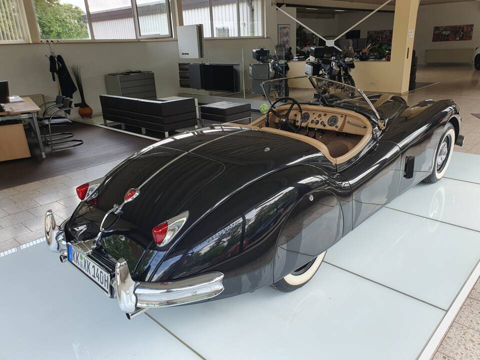 Bild 6/54 von Jaguar XK 140 OTS (1957)