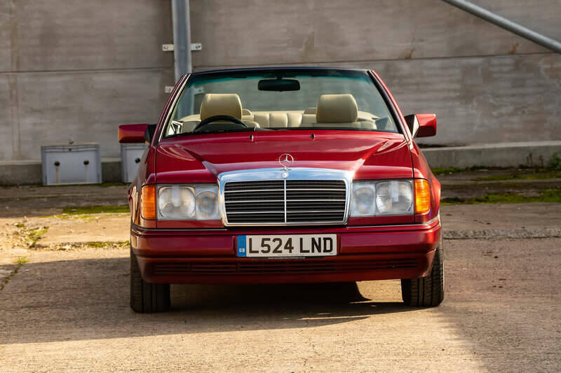 Image 10/50 de Mercedes-Benz E 320 (1994)