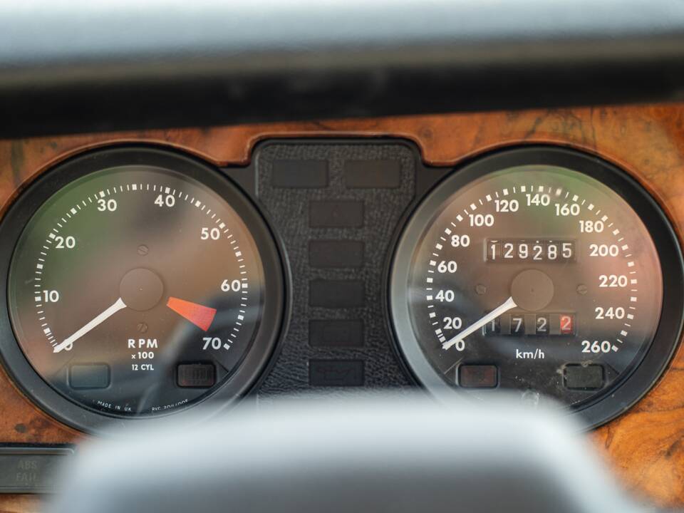 Bild 28/46 von Jaguar XJ 12 (1991)