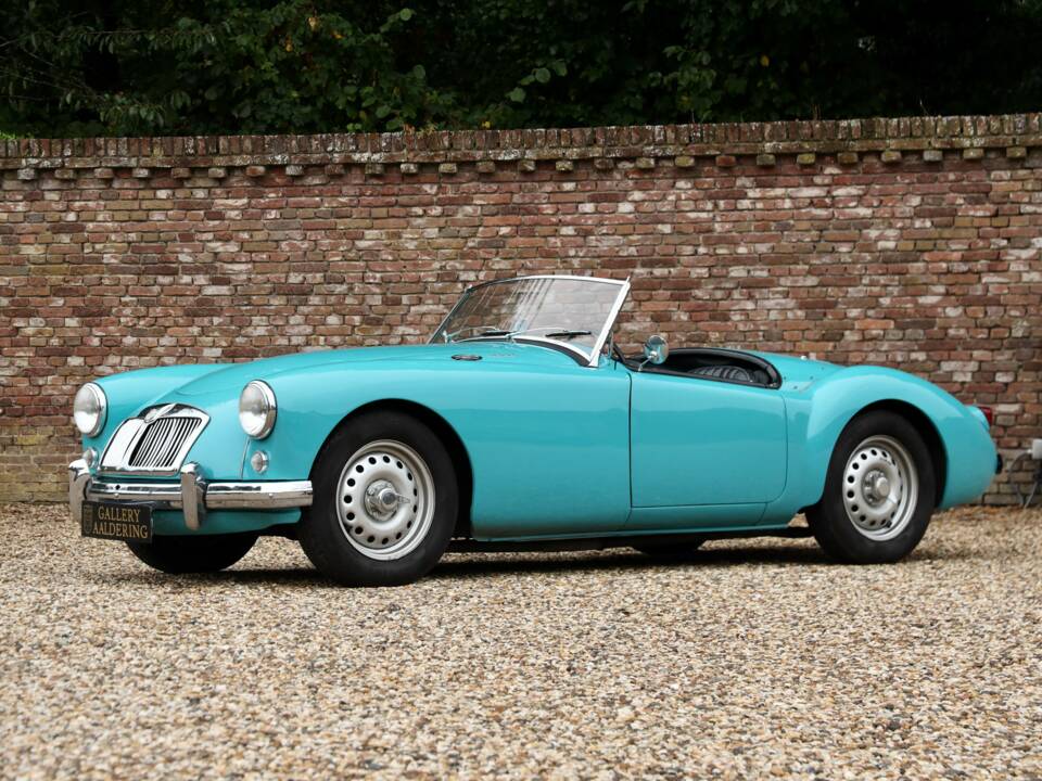 Imagen 13/50 de MG MGA Twin Cam (1959)