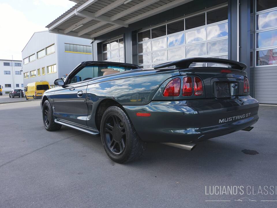 Afbeelding 6/38 van Ford Mustang GT (1998)