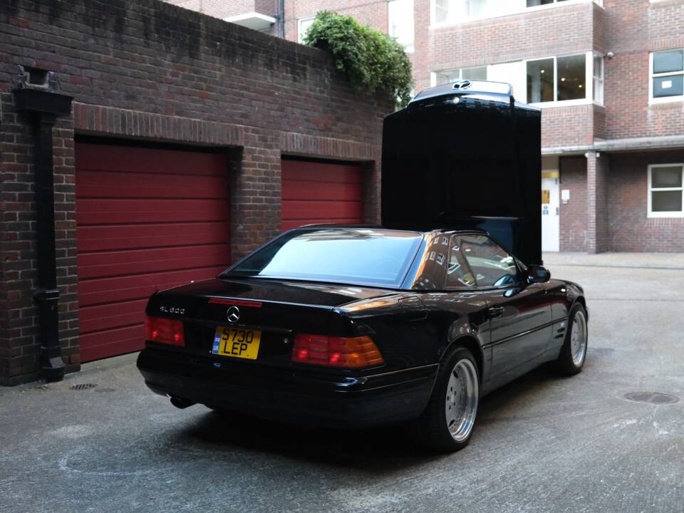 Image 59/100 of Mercedes-Benz SL 600 (1998)