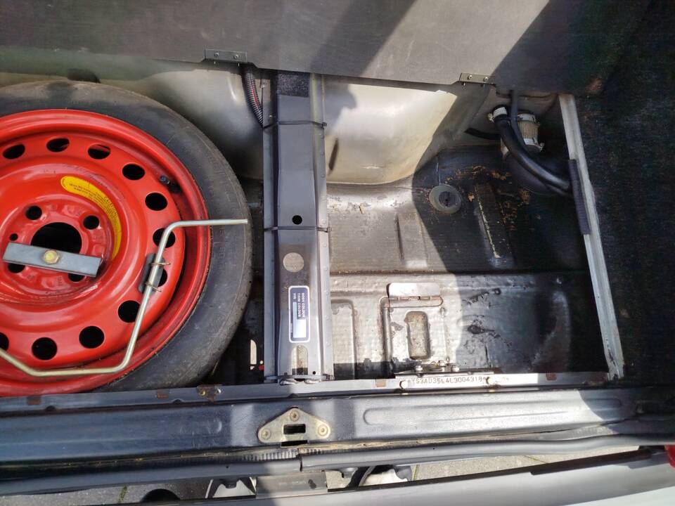 Image 25/51 of Saab 900 Turbo (1991)