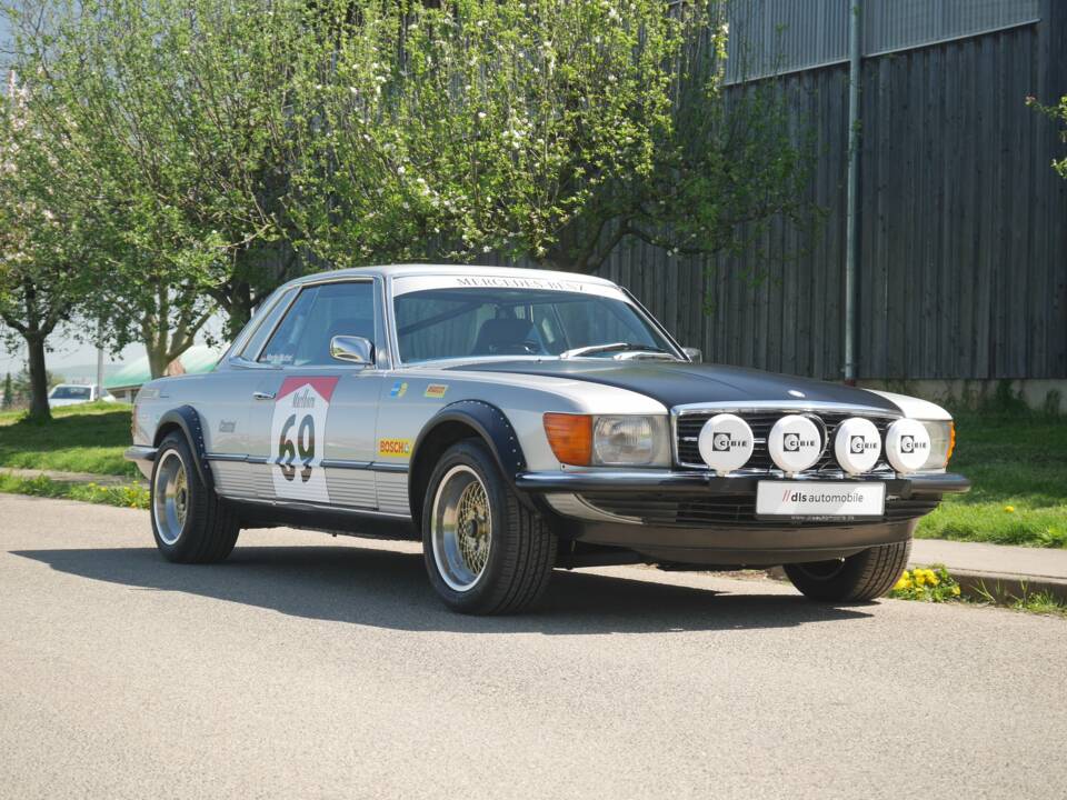 Image 8/26 of Mercedes-Benz 450 SLC (1900)