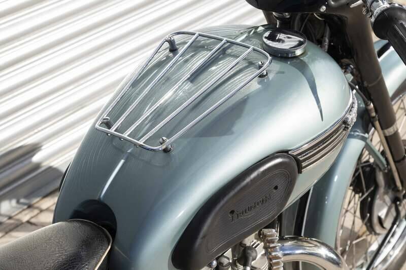 Image 25/46 of Triumph Tiger 100 II (1954)