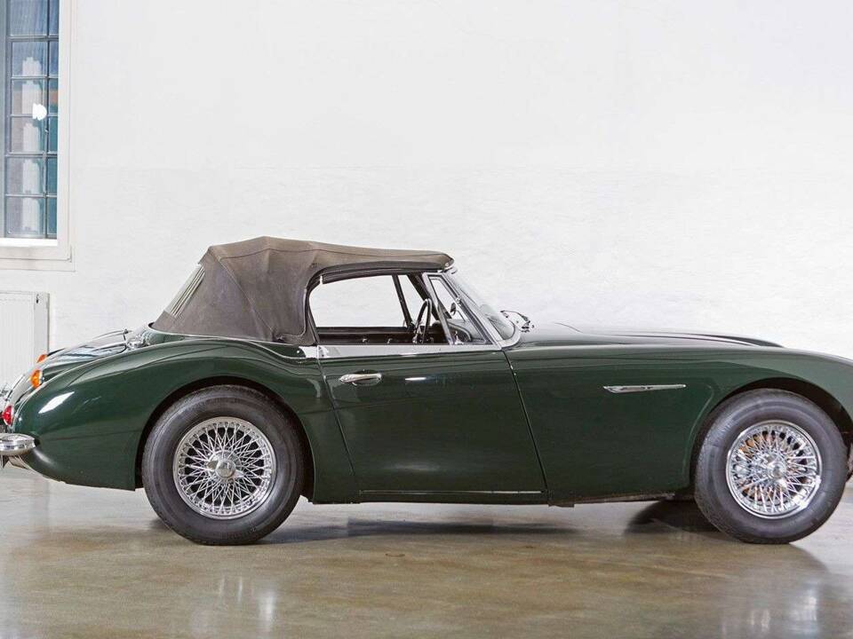 Imagen 8/20 de Austin-Healey 3000 Mk III (BJ8) (1966)