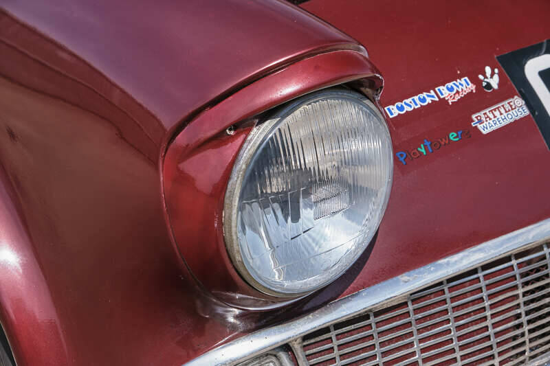 Image 31/50 of Ford Anglia (1965)
