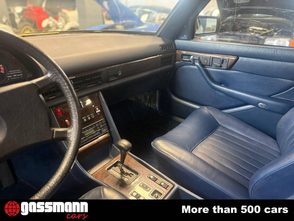 Image 10/15 of Mercedes-Benz 500 SEL (1983)