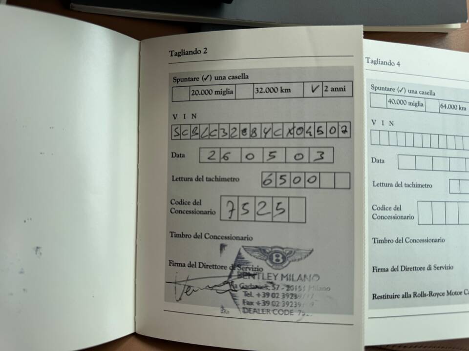 Image 37/44 of Bentley Arnage Green Label (2000)