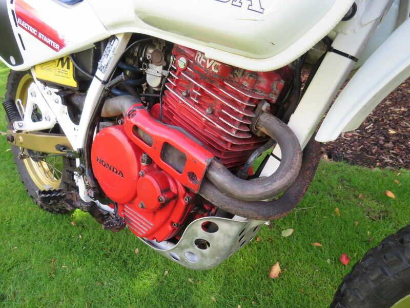 Bild 19/47 von Honda DUMMY (1985)