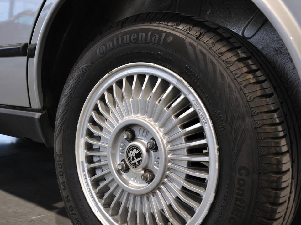 Image 17/49 of Alfa Romeo Alfetta 2.0 (1983)