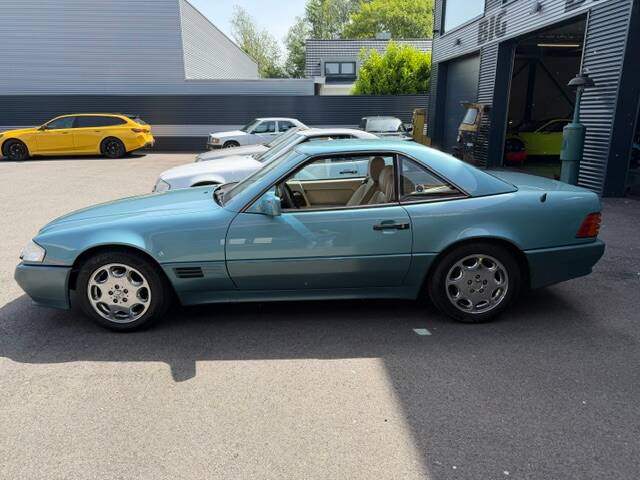 Image 7/17 of Mercedes-Benz 300 SL-24 (1992)