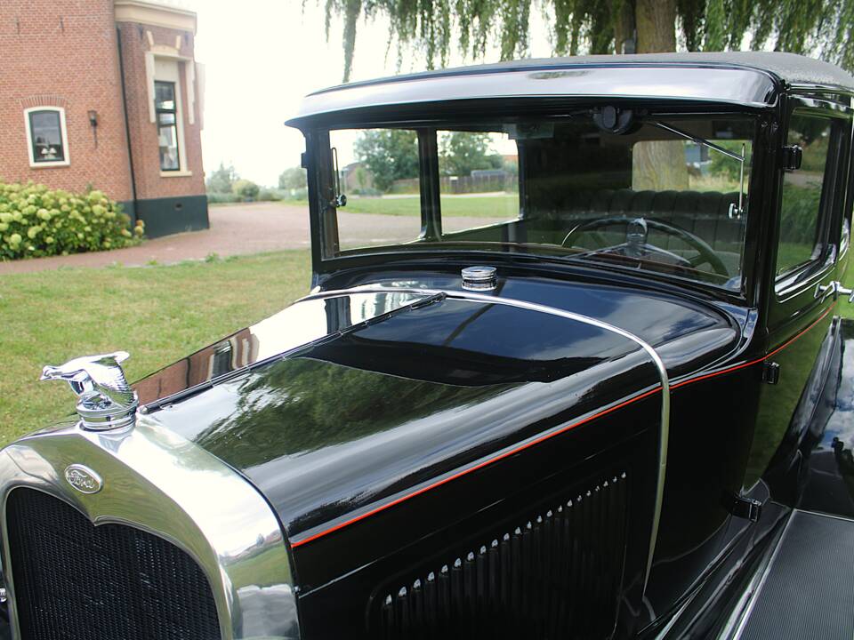 Image 16/55 of Ford Model A Tudor Sedan (1931)
