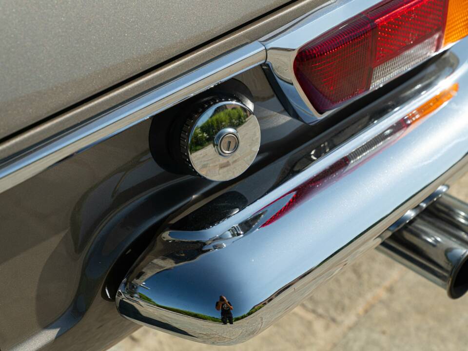 Image 27/50 de Mercedes-Benz 280 SL (1969)