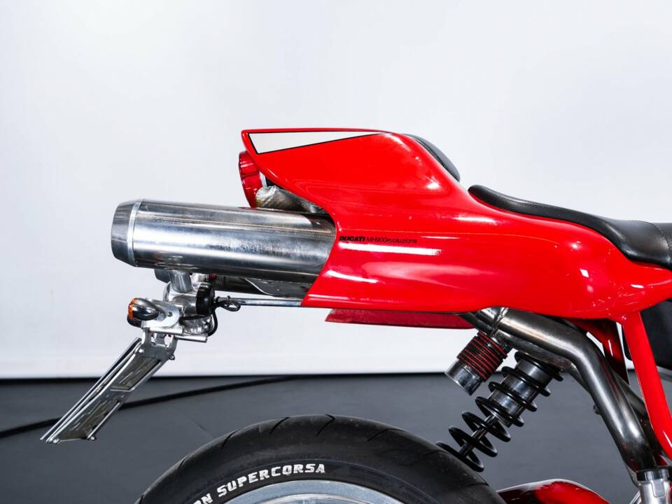 Immagine 44/50 di Ducati DUMMY (2003)