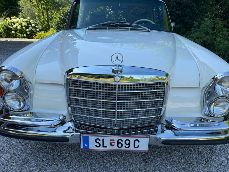 Imagen 1/11 de Mercedes-Benz 280 SE 3,5 (1971)