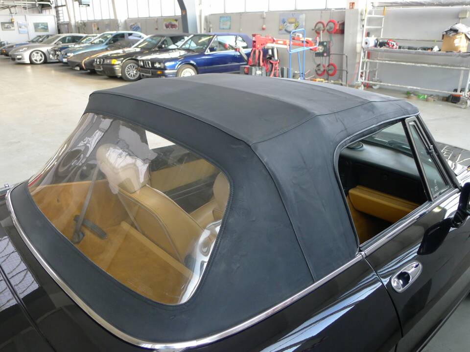 Bild 3/30 von Alfa Romeo 2.0 Spider (1993)