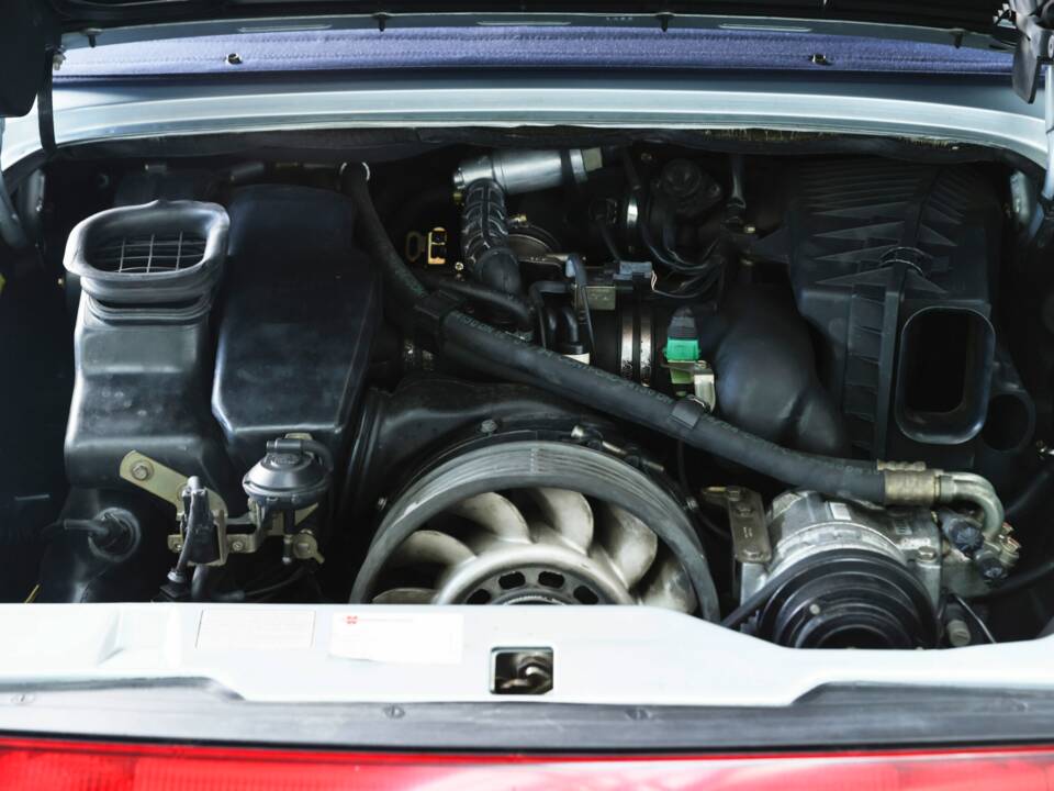 Bild 38/50 von Porsche 911 Carrera (1995)