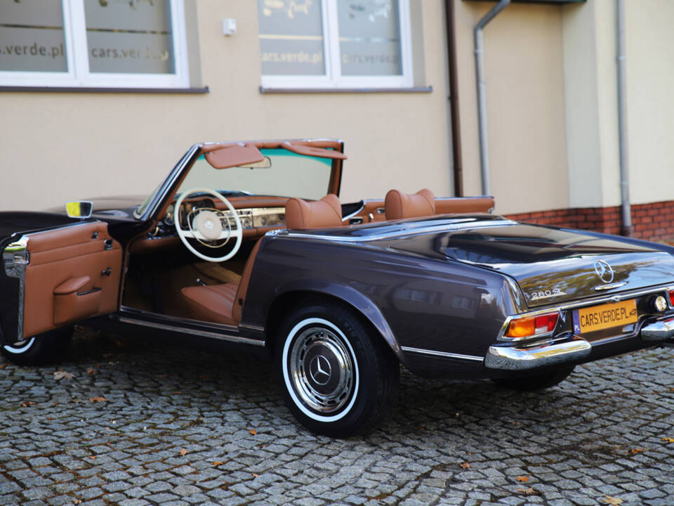 Image 22/39 de Mercedes-Benz 280 SL (1970)