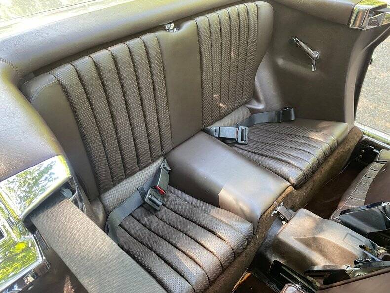 Immagine 25/50 di Mercedes-Benz 420 SL (1989)