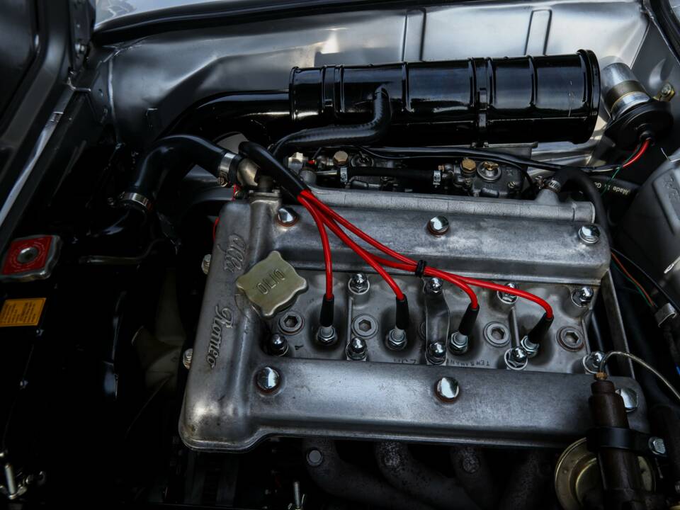 Afbeelding 27/50 van Alfa Romeo 1750 GT Veloce (1969)