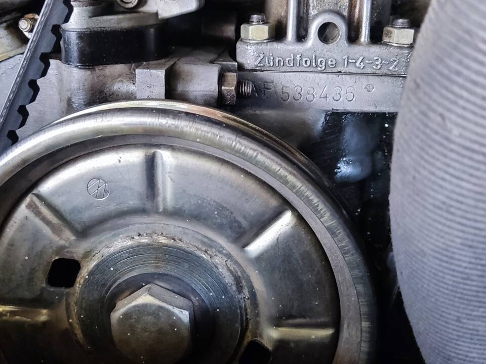 Imagen 26/50 de Volkswagen T2b panel van (1979)
