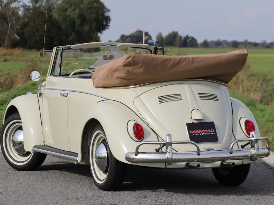 Image 2/50 of Volkswagen Beetle Speedster (1963)