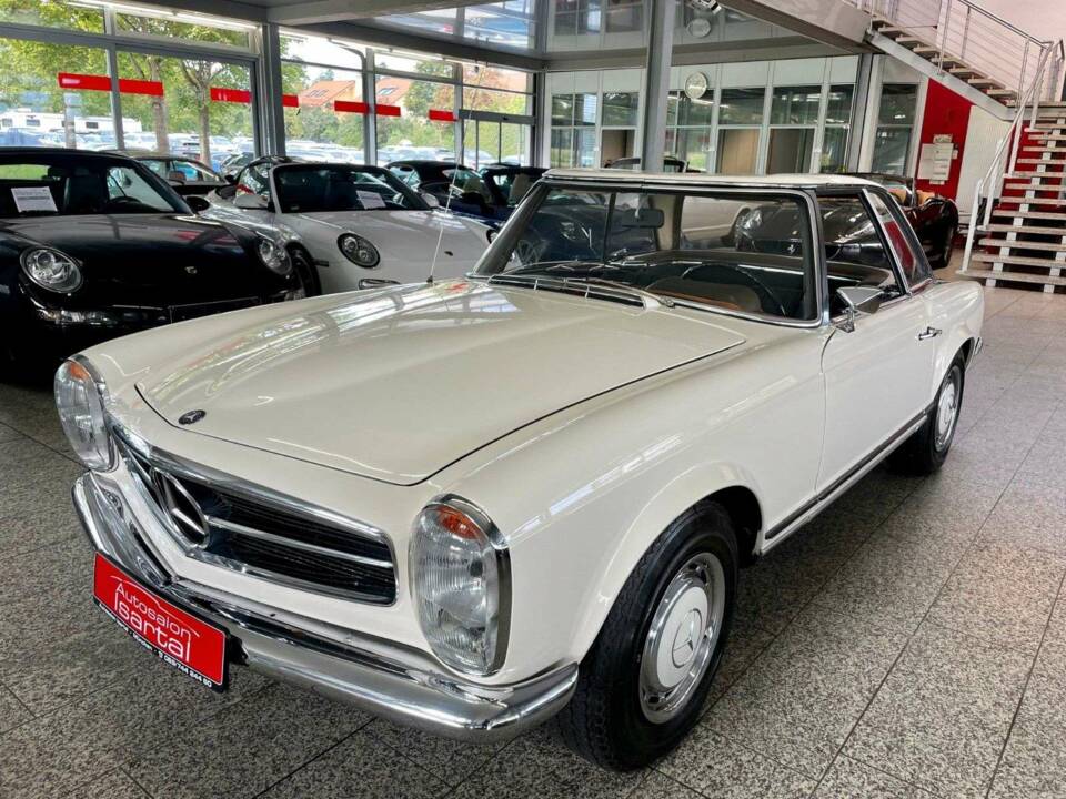 Image 3/20 of Mercedes-Benz 250 SL (1967)