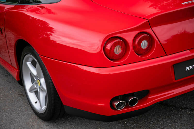 Imagen 32/49 de Ferrari 550 Maranello (1999)