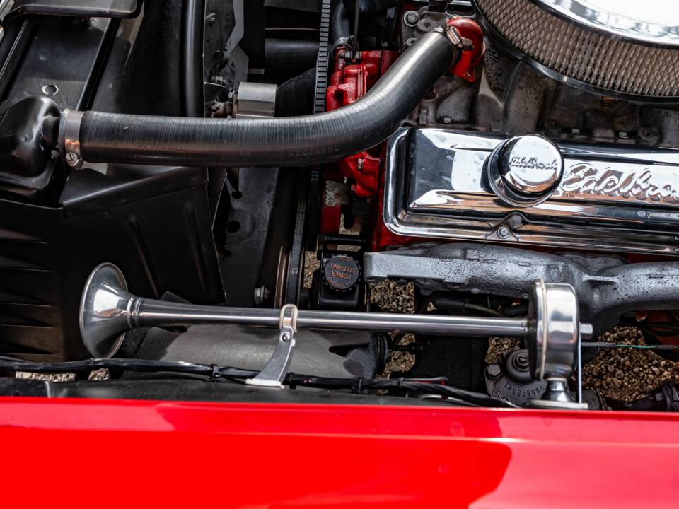 Image 52/64 of Chevrolet Corvette Sting Ray Convertible (1964)