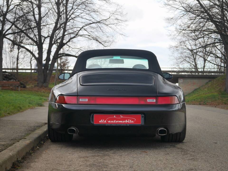 Image 31/34 of Porsche 911 Carrera (1997)