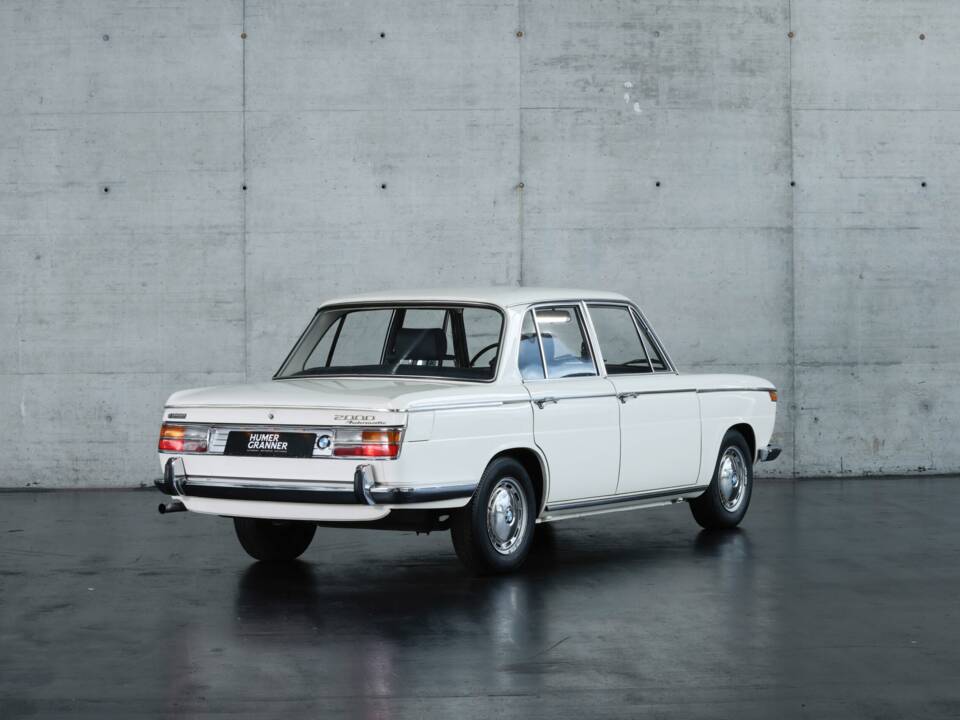 Immagine 4/50 di BMW 2000 (1969)