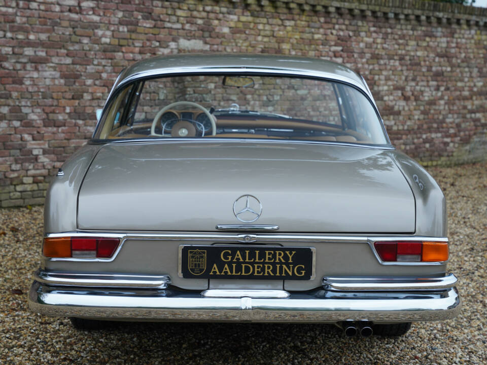 Image 6/50 of Mercedes-Benz 280 SE (1968)