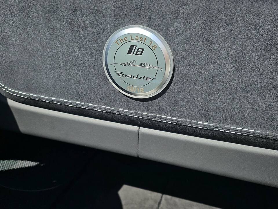 Image 12/18 of BMW i8 Roadster "The Last 18" (2020)