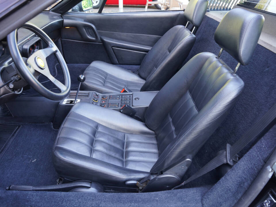 Image 21/50 of Ferrari 328 GTS (1987)