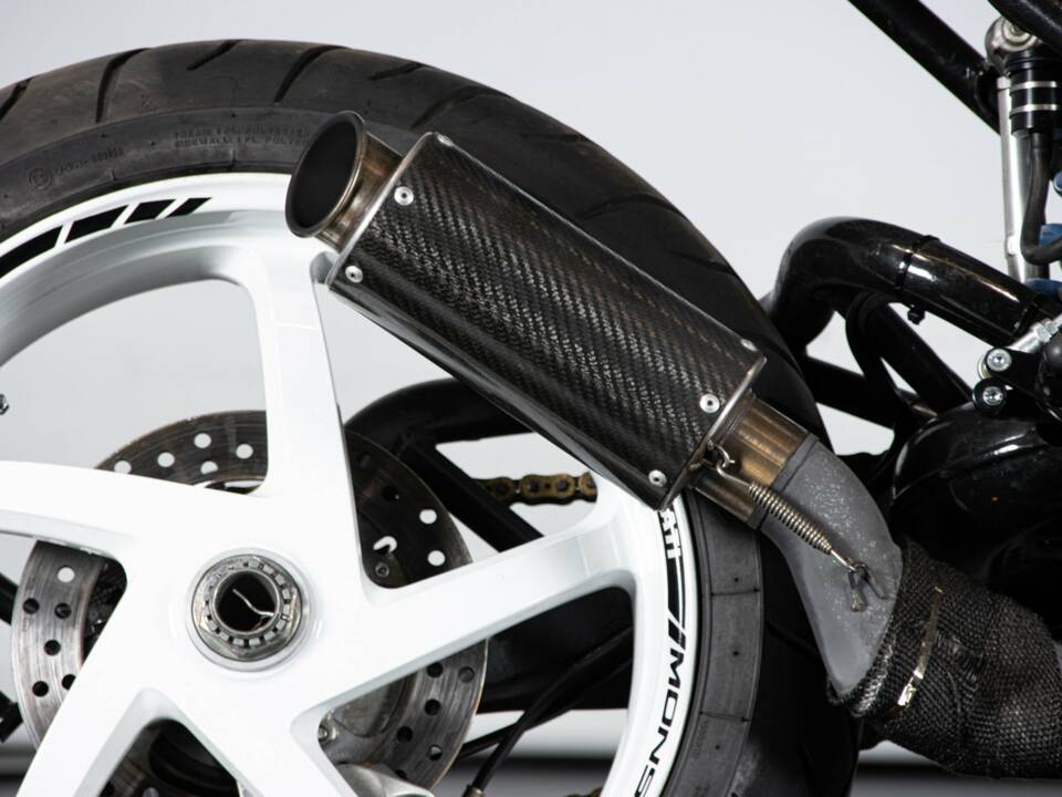 Immagine 37/50 di Ducati DUMMY (1998)