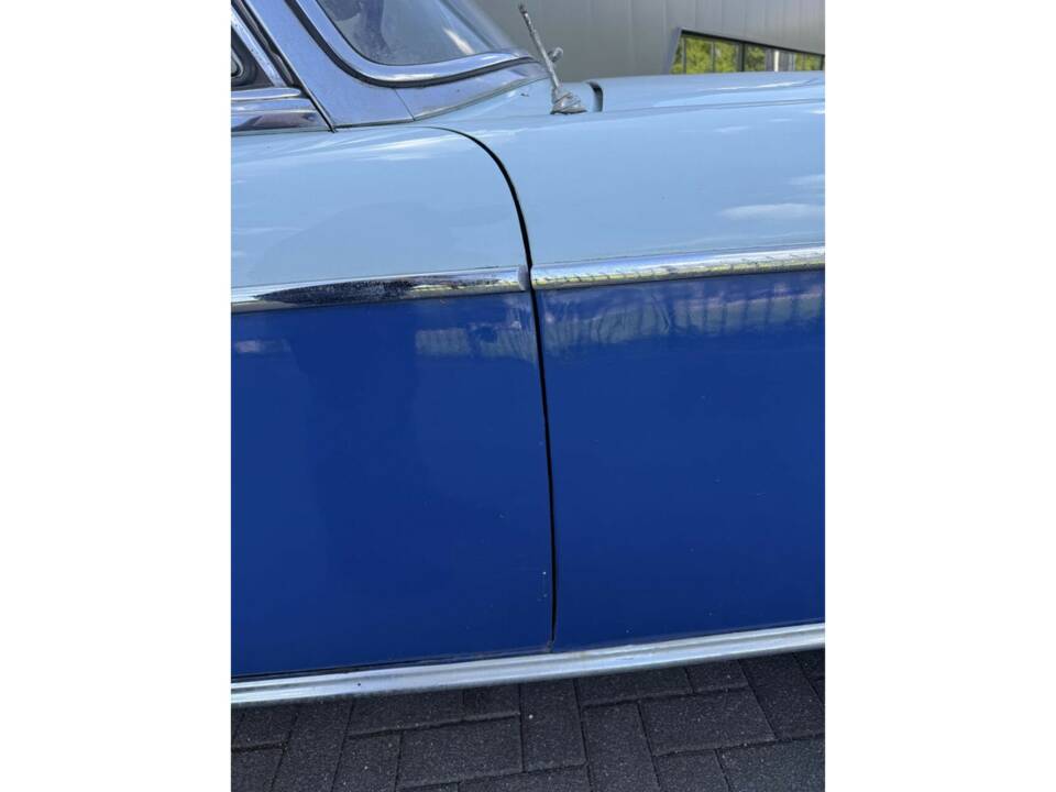 Afbeelding 29/50 van Mercedes-Benz 220 SE Cabriolet (1960)