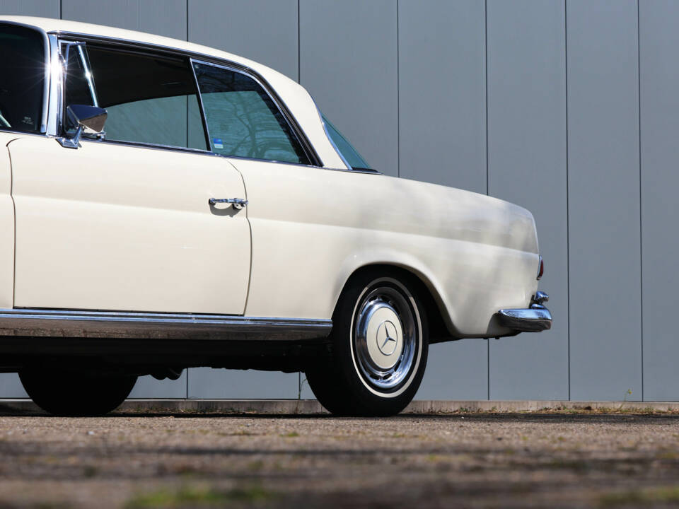 Immagine 23/45 di Mercedes-Benz 280 SE (1968)
