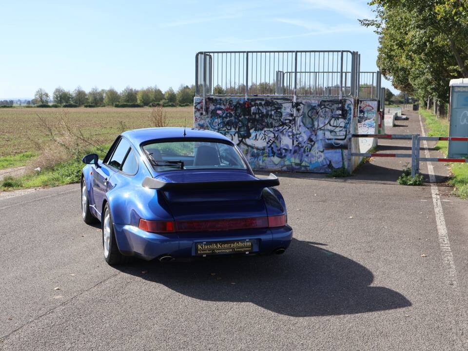 Bild 22/39 von Porsche 911 Turbo 3.3 (1991)