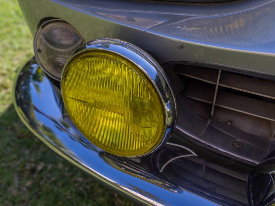 Imagen 37/47 de Ferrari 330 GT 2+2 (1964)