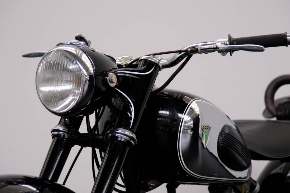Image 32/86 de DKW RT 175 (1954)