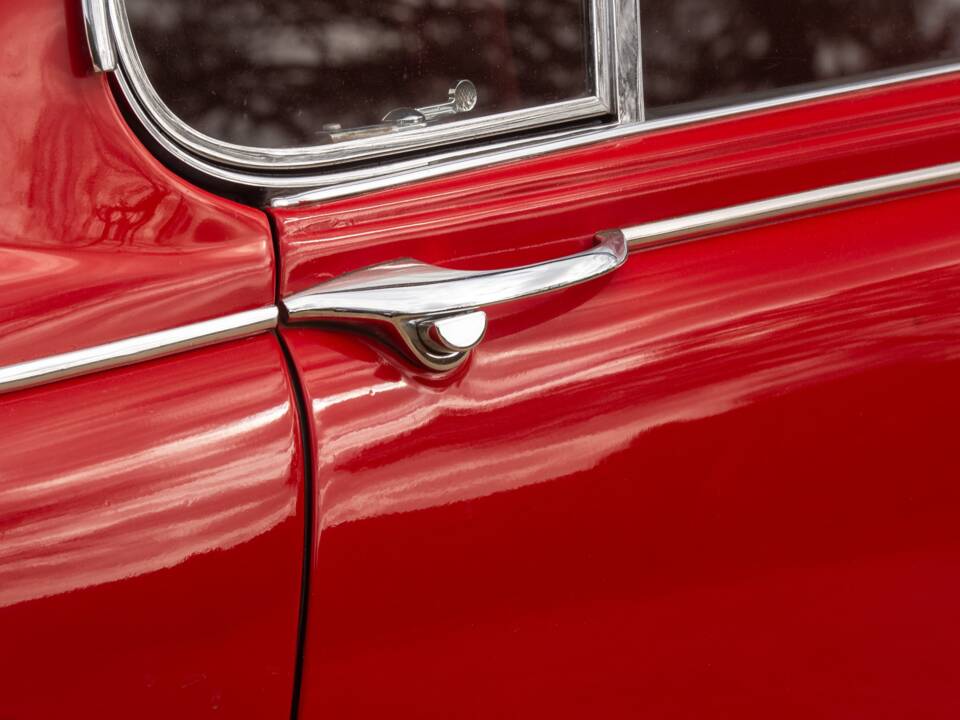 Image 40/50 of Jaguar Mk II 3.8 (1964)