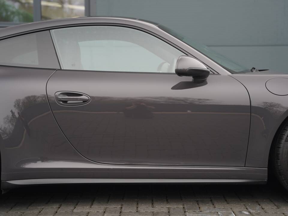 Bild 33/50 von Porsche 911 Carrera 4S (2013)