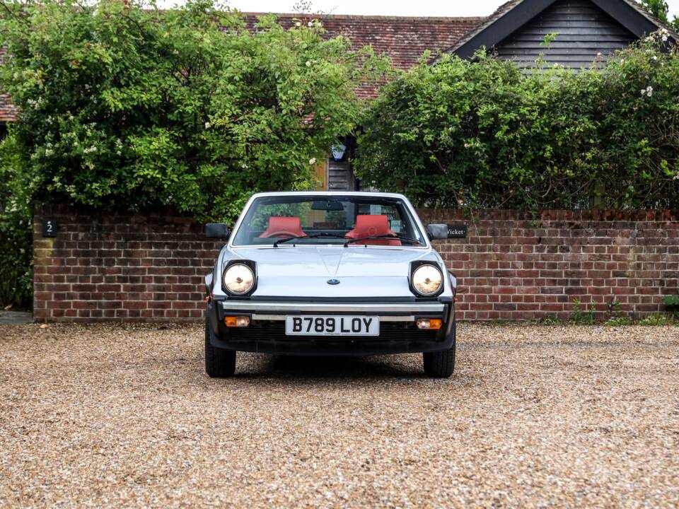 Image 13/50 of FIAT X 1/9 (1984)