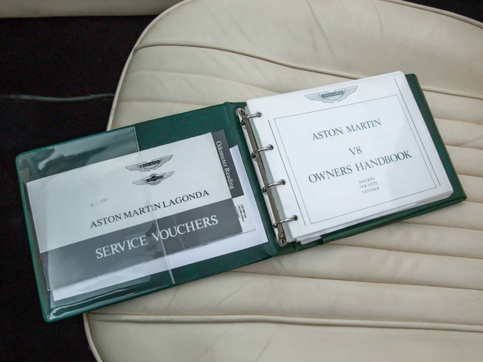 Bild 57/59 von Aston Martin V8 EFi Volante (1988)