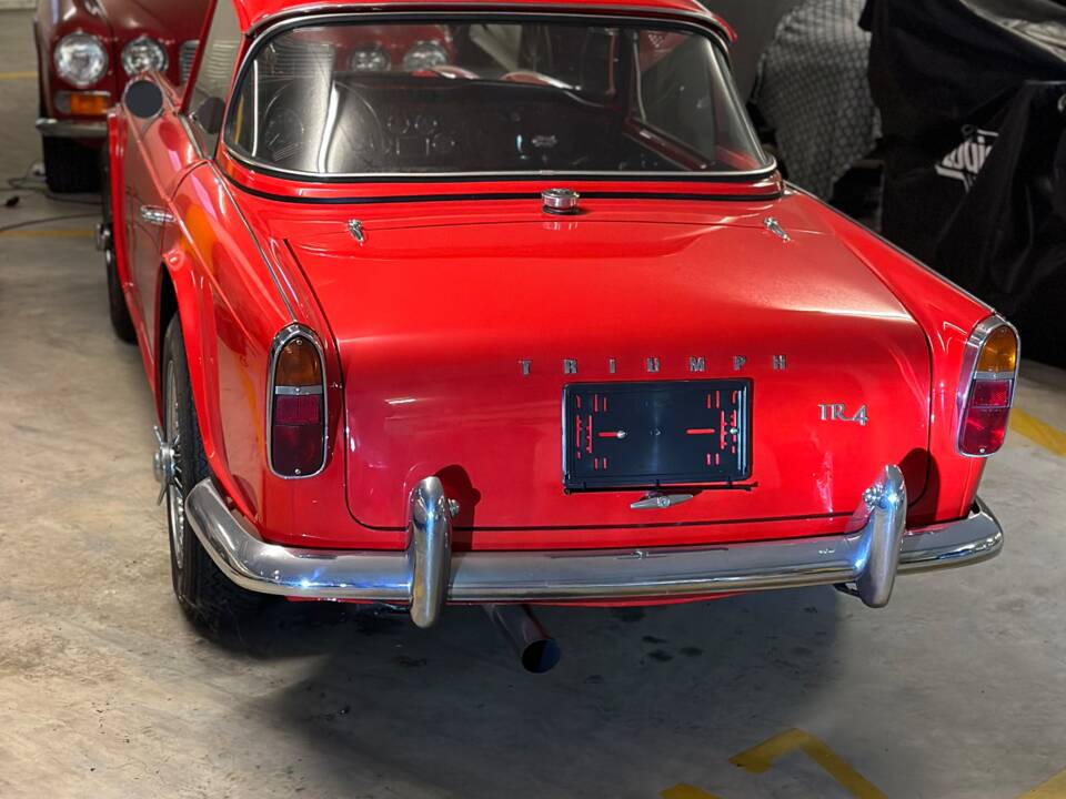 Image 3/7 of Triumph TR 4 (1963)