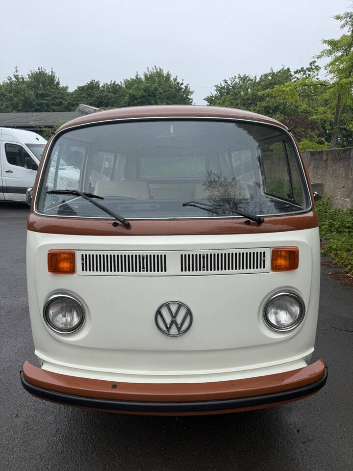 Bild 4/18 von Volkswagen T2b Kleinbus (1979)