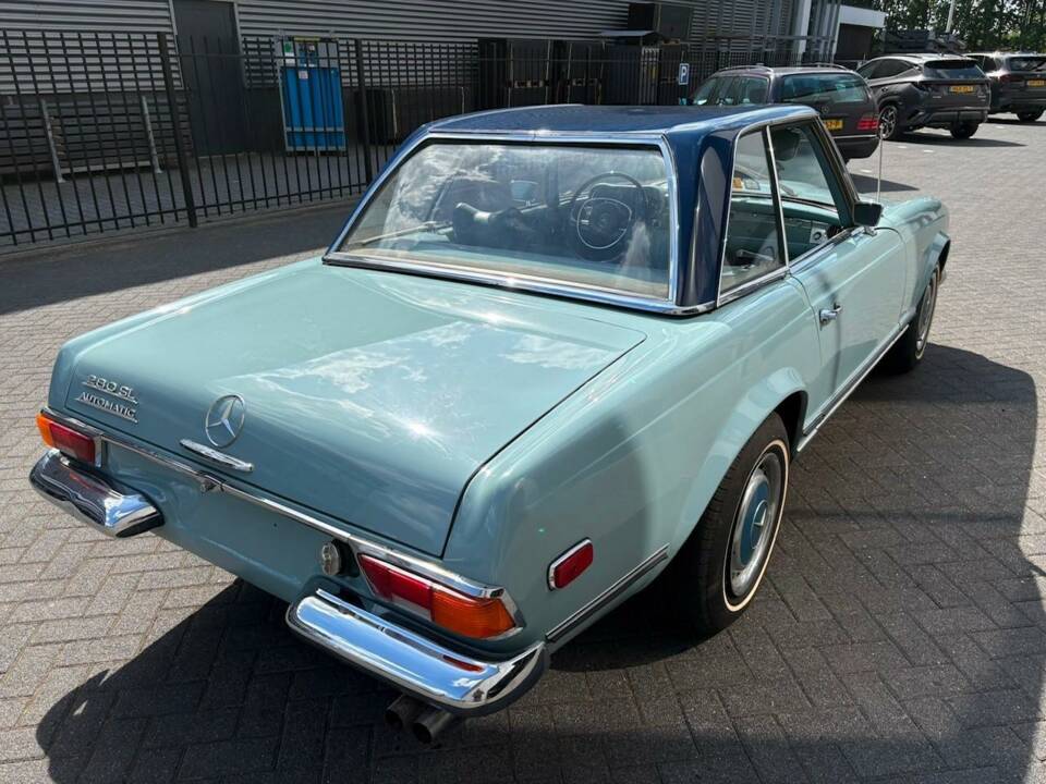 Image 13/43 de Mercedes-Benz 280 SL (1969)